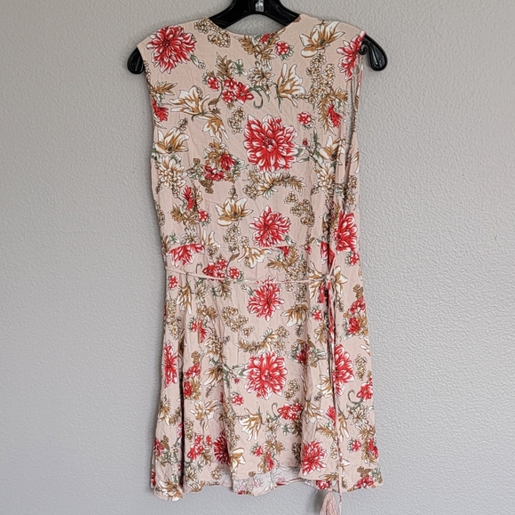 Lulu's Best In Bloom Blush Floral Print Wrap Dress/ Size L. - Picture 2 of 14